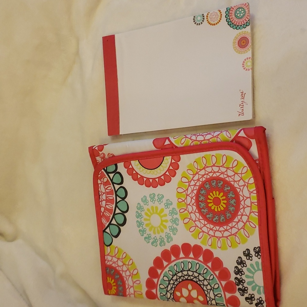 Thirty One Trifold Organizer with New Notebook. NEVER USED